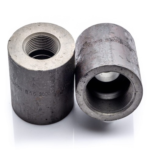 Coupling 1 1/4" x 1 1/2'' NPT cl.3000 A105