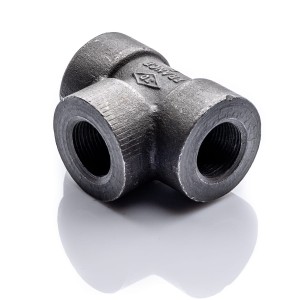 Tee 3/8'' NPT cl.3000 A105